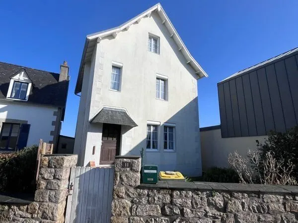 Maison hyper centre roscoff avec dépendance