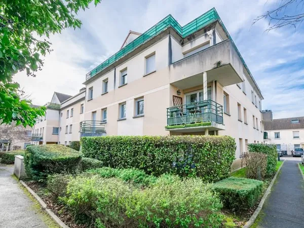 À vendre Bien d'exception aux allures de maison sur le toi