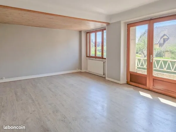 Immeuble 10 pièces 270 m²