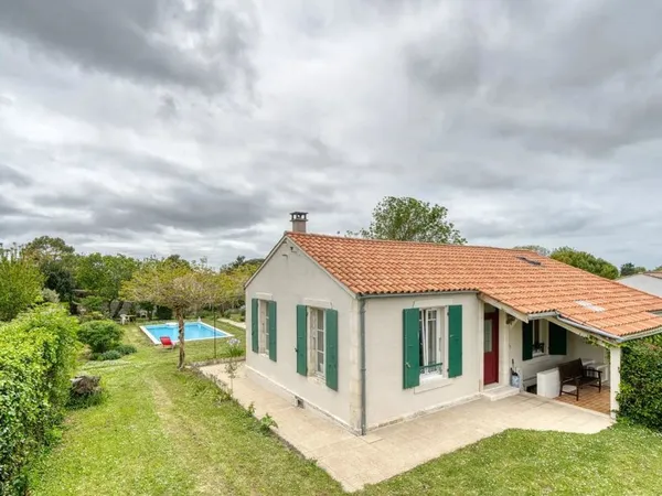 Maison de 4 pièces de 95 m² à Port-des-Barques
