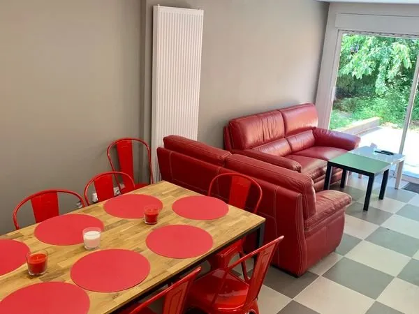 CHAMBRE dans maison JARDIN à proximité METRO et UNIVERSITES