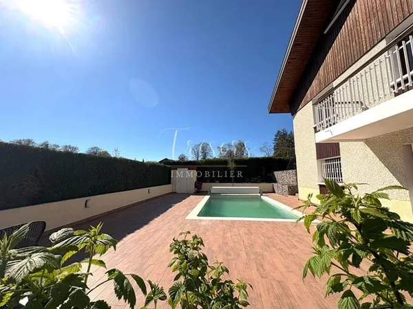 Maison 6 pièces 182 m²