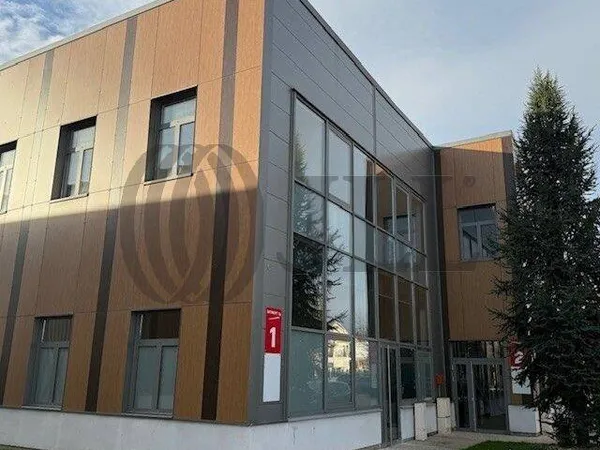 Local d'activité 409 m²