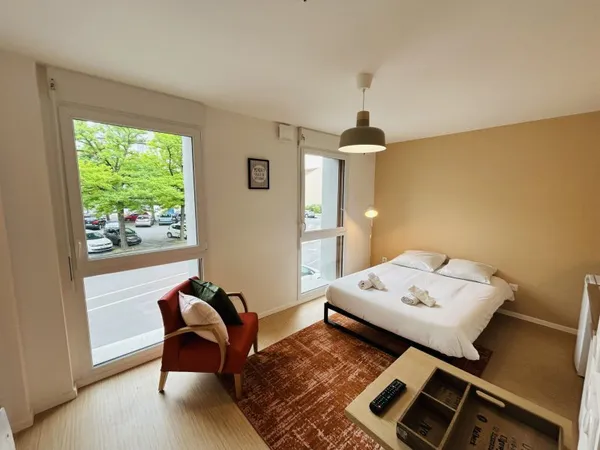 Studio neuf toutes charges comprises