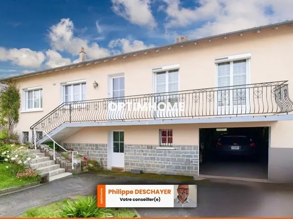 MAISON 135 m² - 7 Pièces - 4 CHAMBRES - sur Sous Sol Aménagé avec GARAGE sur Terrain de 792 m²