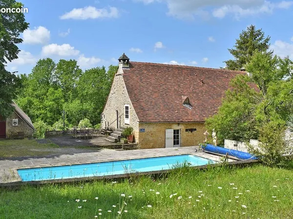 Propriété 7 pièces 139 m²