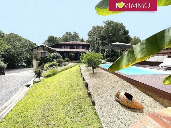 Maison 7 pièces 204 m²
