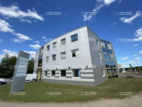 Bureaux 1 pièce 198 m²