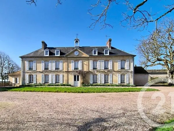 Maison 11 pièces 418 m²
