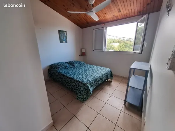 Chambre meublee