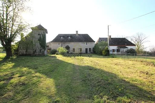 Maison 10 pièces 277 m²