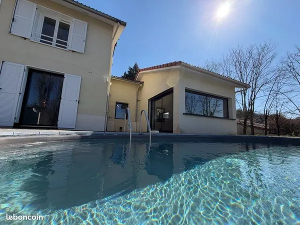 Maison moderne avec piscine et grande terrasse - Clef en main - Coup de coeur assuré