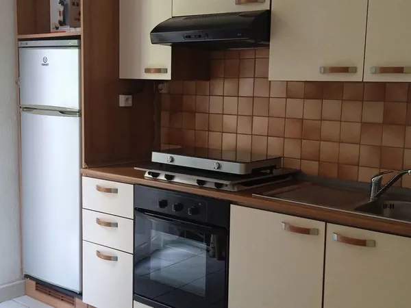 Déplacement PRO, STAGE : 3 ou 4 mois, T1 13009 dès juin