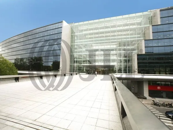 Parking/Garage/Box 2100 m²