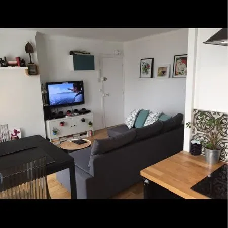 F2 meublé 38m2 1100e CC Suresnes ville