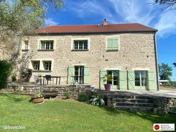 Propriété 7 pièces 260 m²