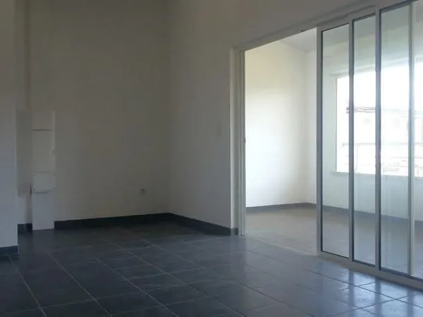Grand appartement à acheter dernier étage à Cayenne