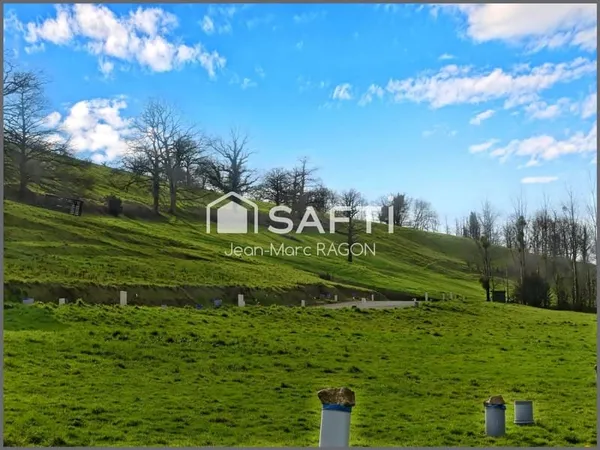 Terrain constructible de 568 m²