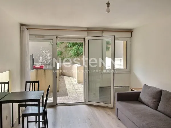 Studio avec terrasse à vendre à Massy - centre ville - Investissement idéal !