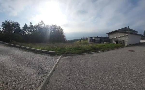 TERRAIN DE 768 M2 à ST GERMAIN SUR RHONE