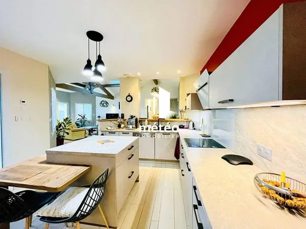 Maison 5 pièces 158 m²