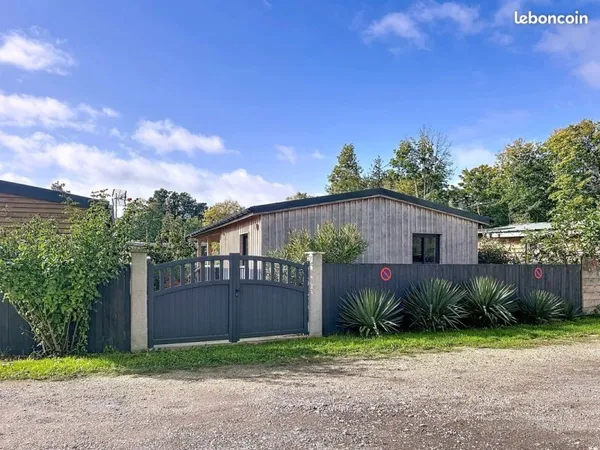 À vendre chalet tout confort