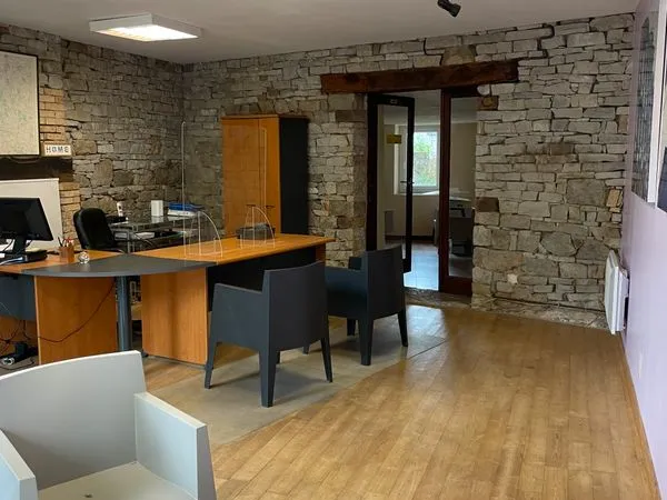Bureau et espace de travail Vente Guichen  90m² 119000€