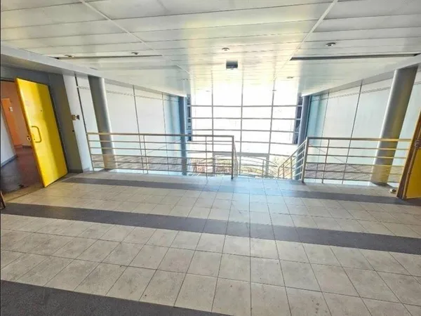 Bureaux 740 m²