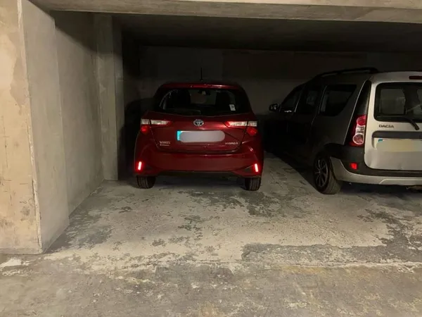 Parking 14 m²