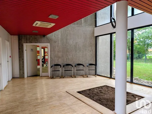 Local commercial 137 m²