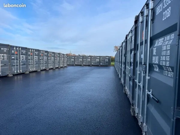 BOX / GARDE MEUBLE / STOCKAGE 9m3 pas cher CRAON accès plein PIED 24h/24 7j/7
