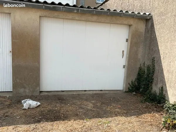 A louer garage hyper centre