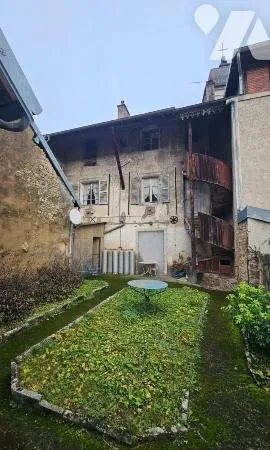 Maison 6 pièces 300 m²
