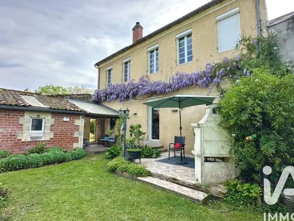 Maison de ville 7 pièces 240 m²