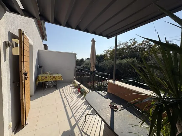 A VENDRE SAINT CYR - LES LECQUES - T3 51 M2 AVEC GRANDE TERR