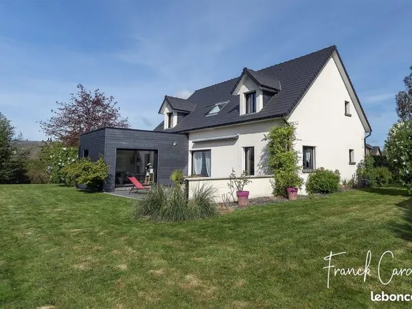 Propriété 7 pièces 173 m²