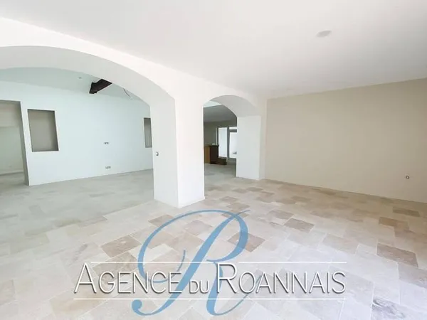 Maison de plain-pied 6 pièces 208 m²