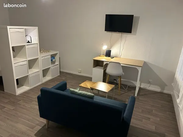 Studio meublé 32 m2 490 euros dispo proche chu