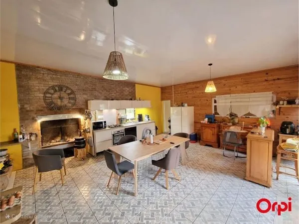 Maison 5 pièces 158 m²