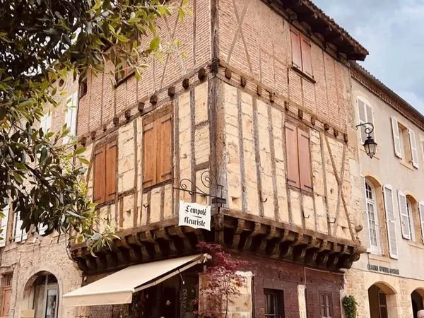Local commercial à louer à Saint-Céré