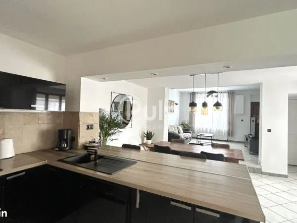 Maison 5 pièces 126 m²