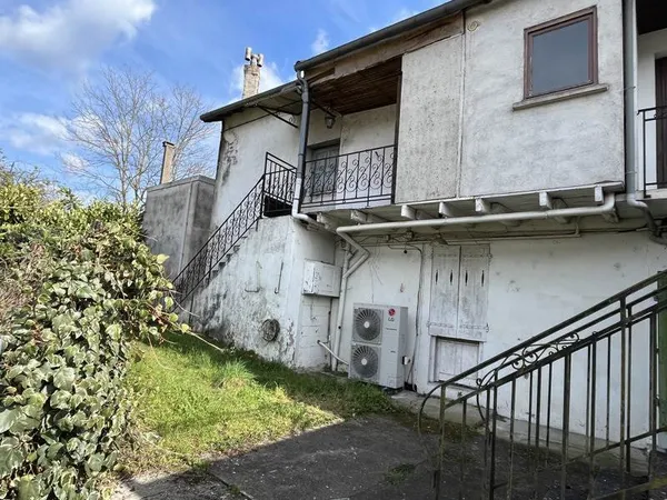 Maison traditionnelle 7 pièces 140 m²