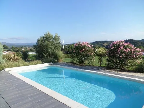 Maison 6 pièces 200 m²