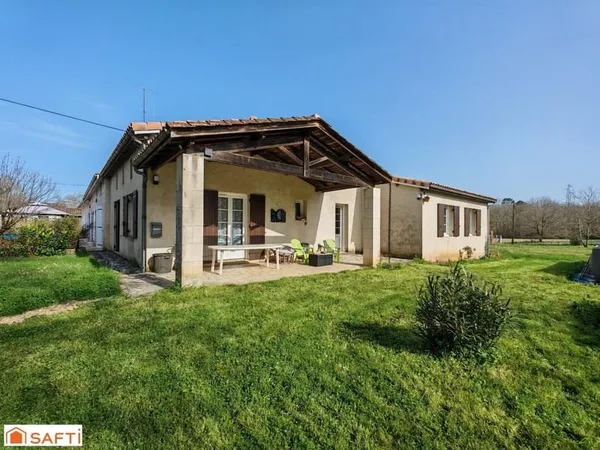 Maison niché au coeur de la nature