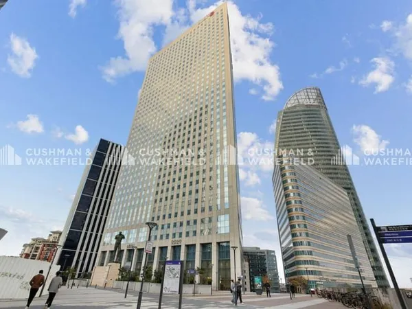 Bureau 137 m²
