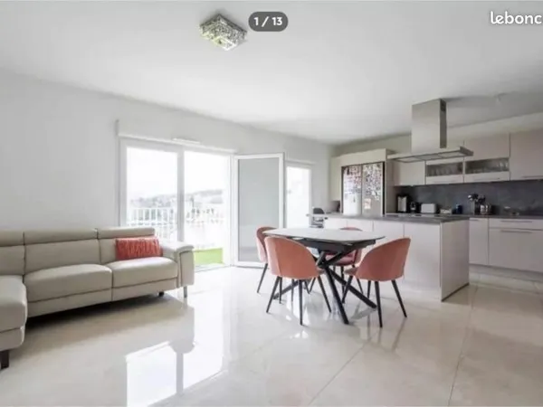 T4 lumineux de 90m2 avec balcon de 20m2 et terrasse de 30m2 - Noisy le sec limite Romainville