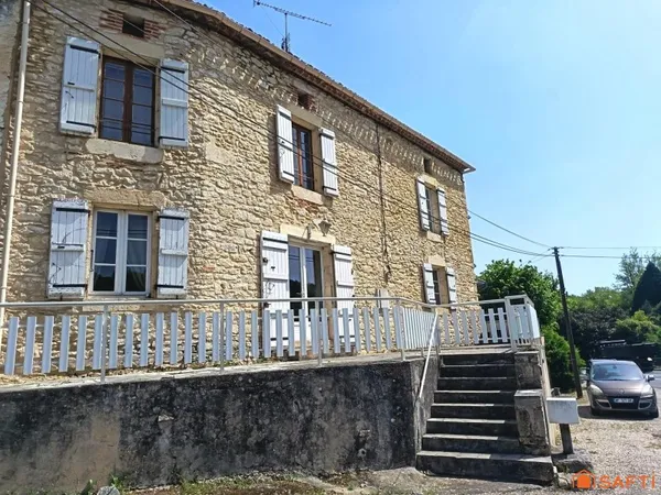 GRANDE MAISON EN PIERRE