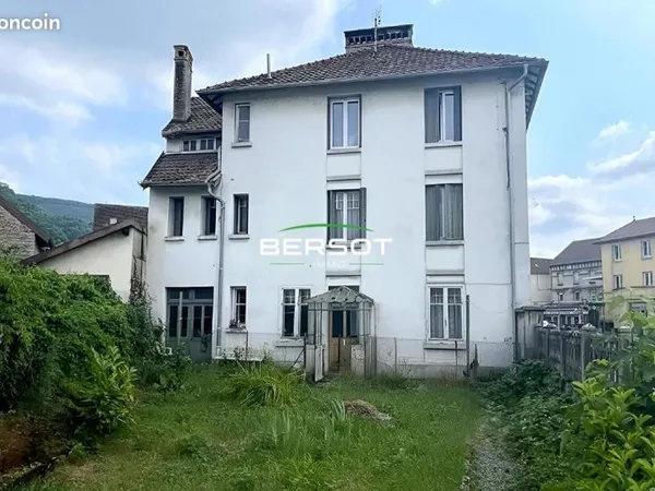Maison 11 pièces 287 m²
