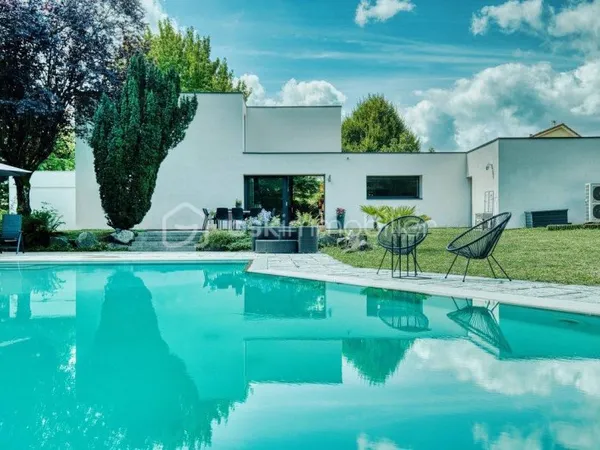 Maison 5 pièces 168 m²