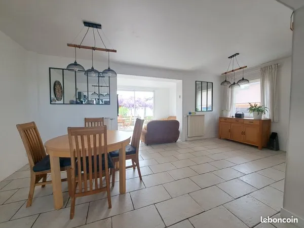 Fretin - Maison de 112 m² habitables sur 572 m² de terrain - 4 chambres